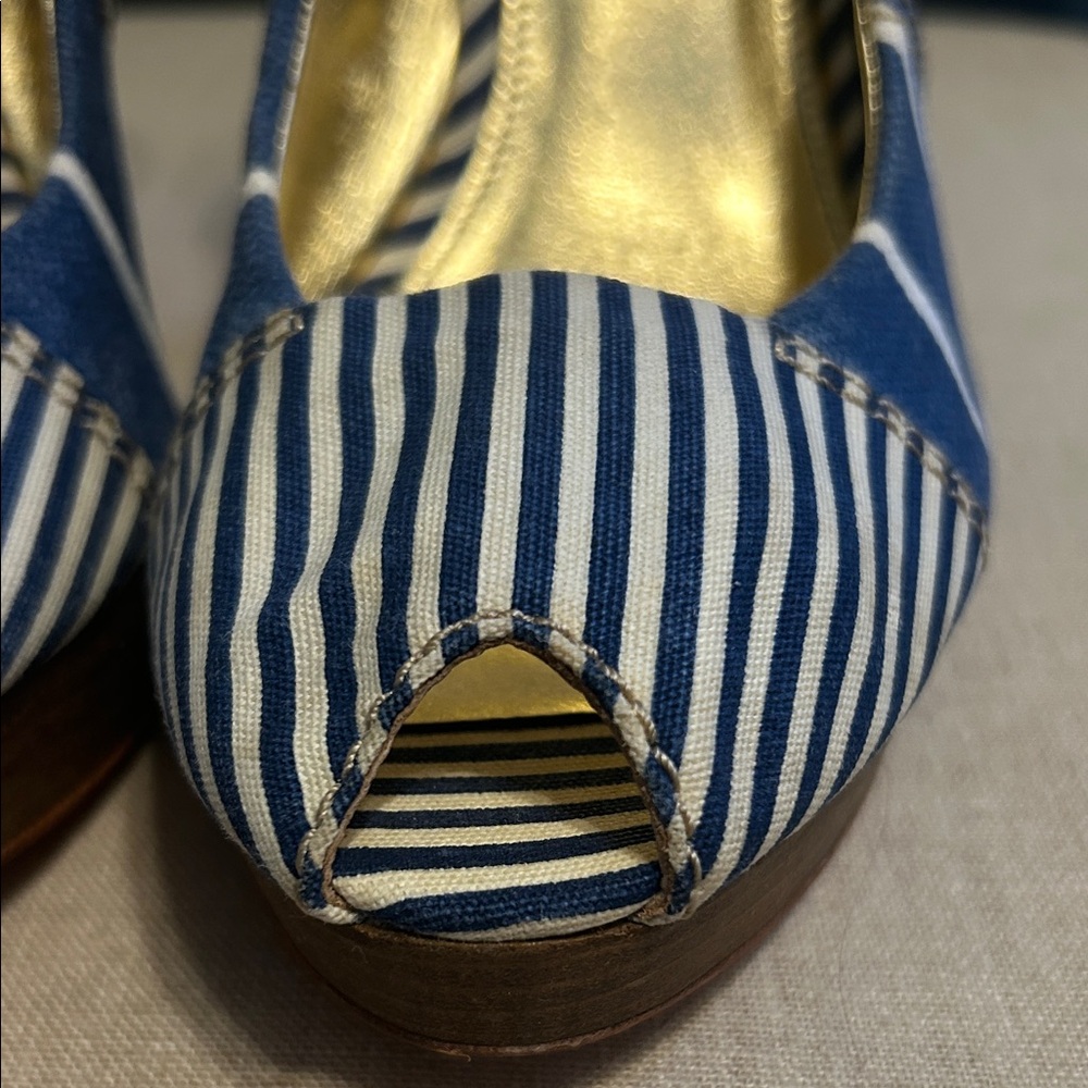 Coach Peep-Toe Navy Striped Slingback Heels, Size 9B - Picture 3 of 10
